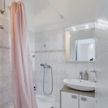Jadranka Apartment *
